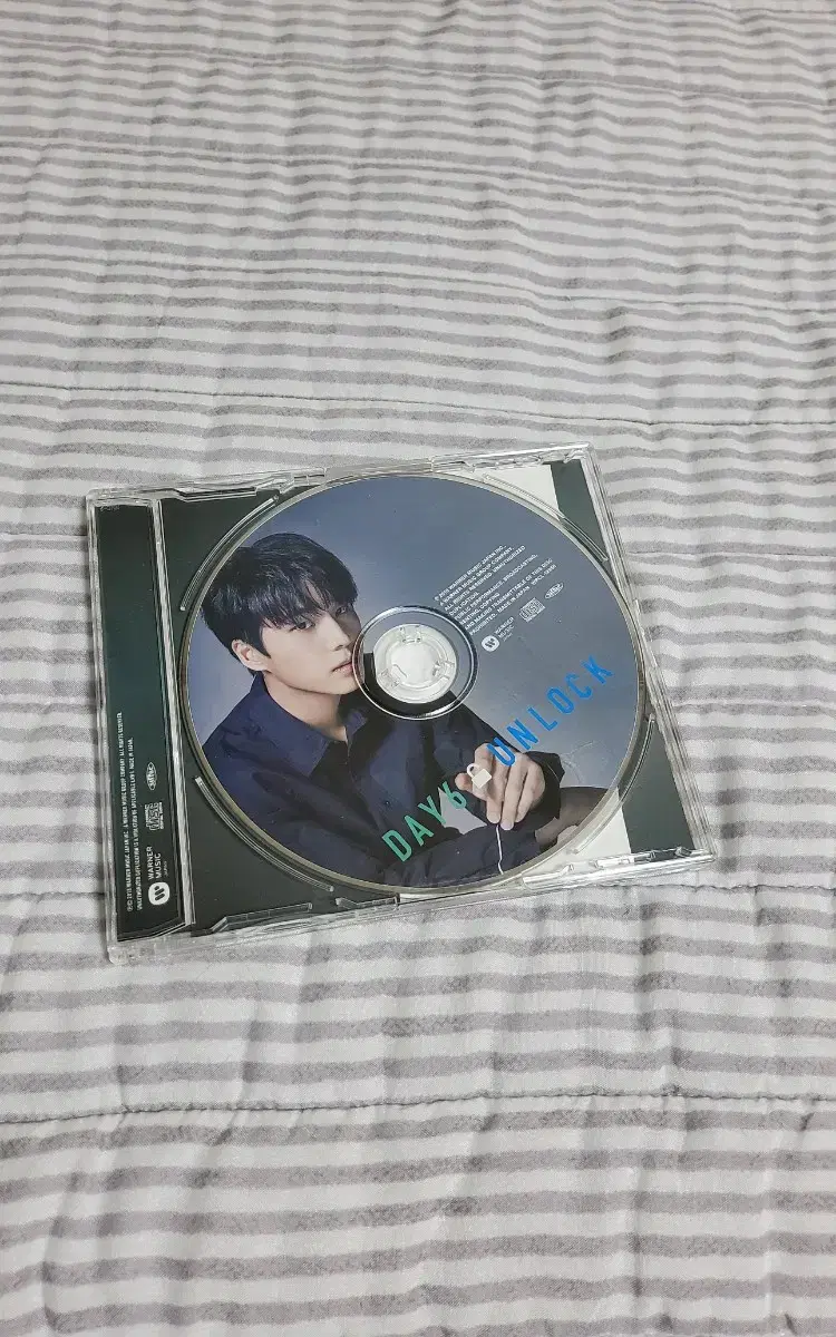 데이식스 일본앨범 언락 영현 얼굴 CD