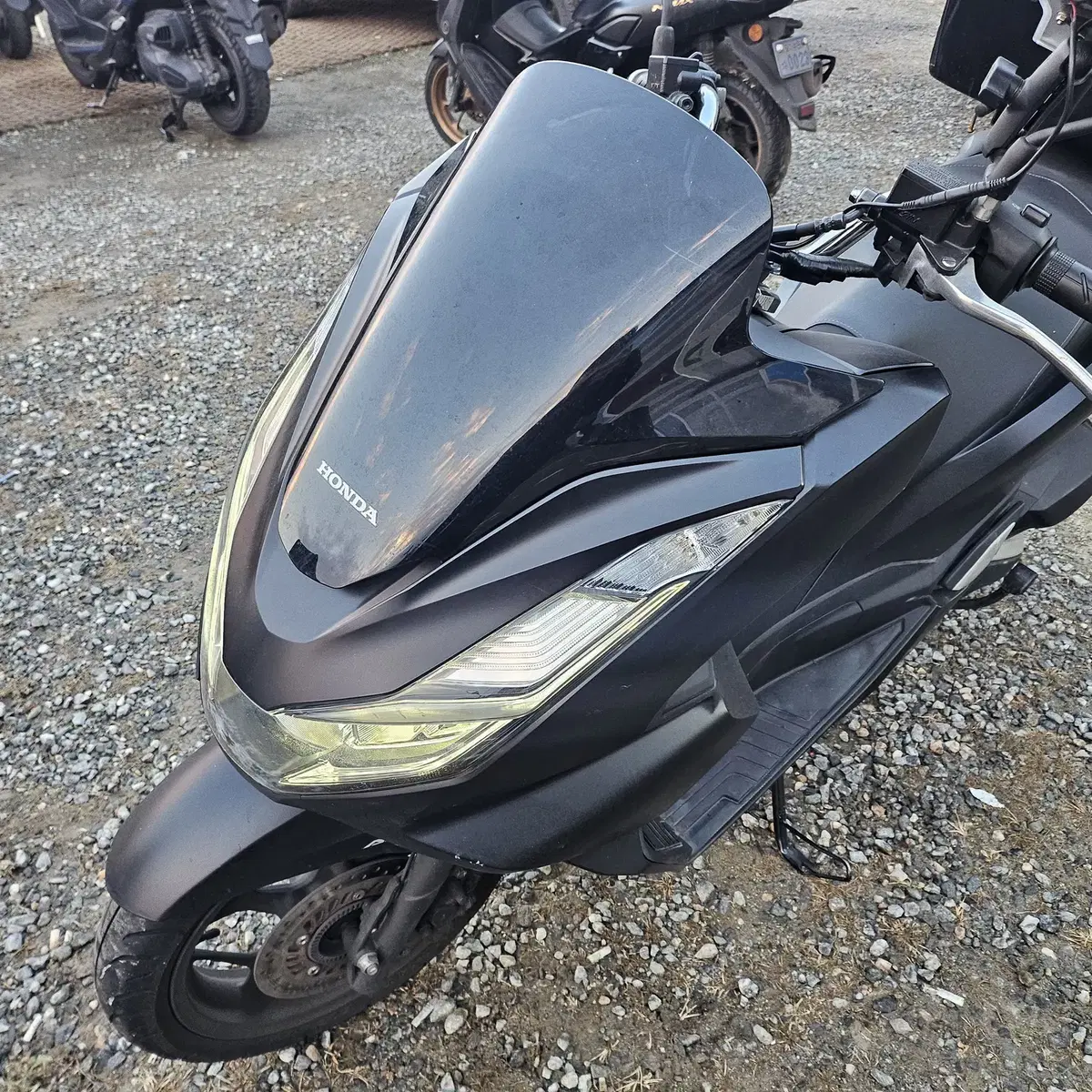 PCX125cc 22년식 판매합니다// 24,xxxKM // 260만