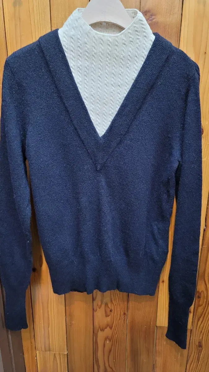 I'm a size 95 or so in a Sanro men's all-knit.