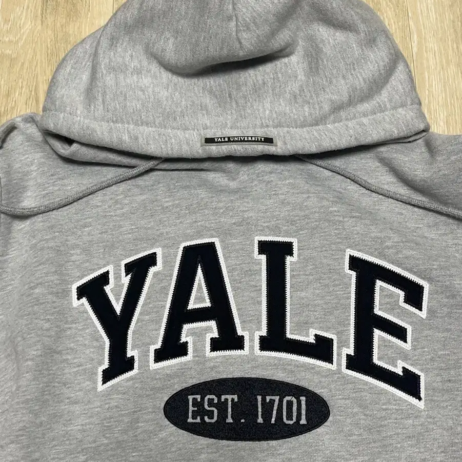 YALE 후드