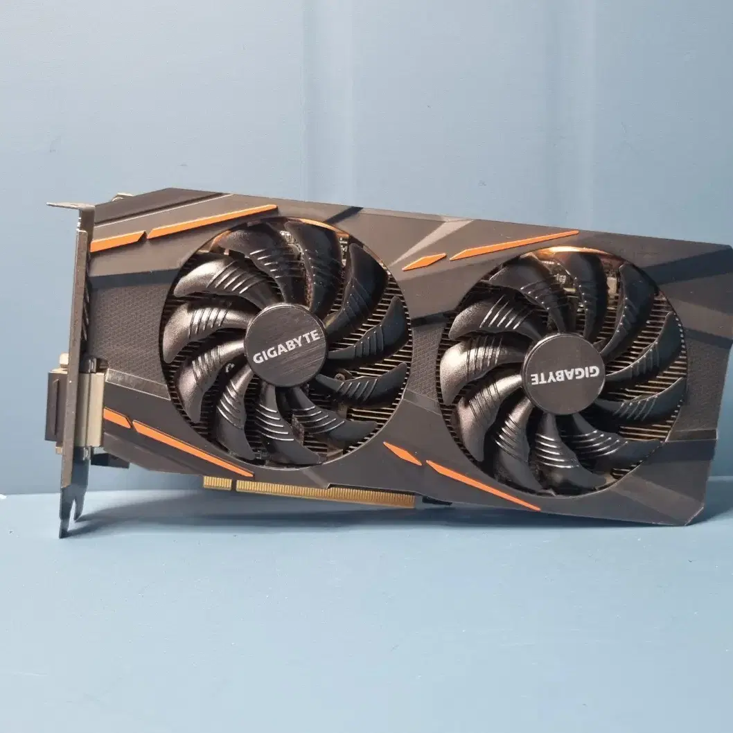 기가바이트 라데온 RX580 8G 게이밍 판매