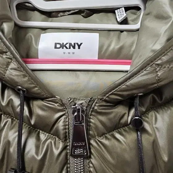 DKNY패딩 (새상품)