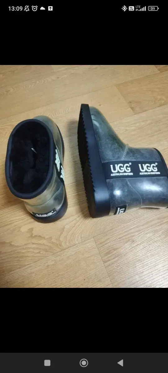 UGG 클리어 부츠