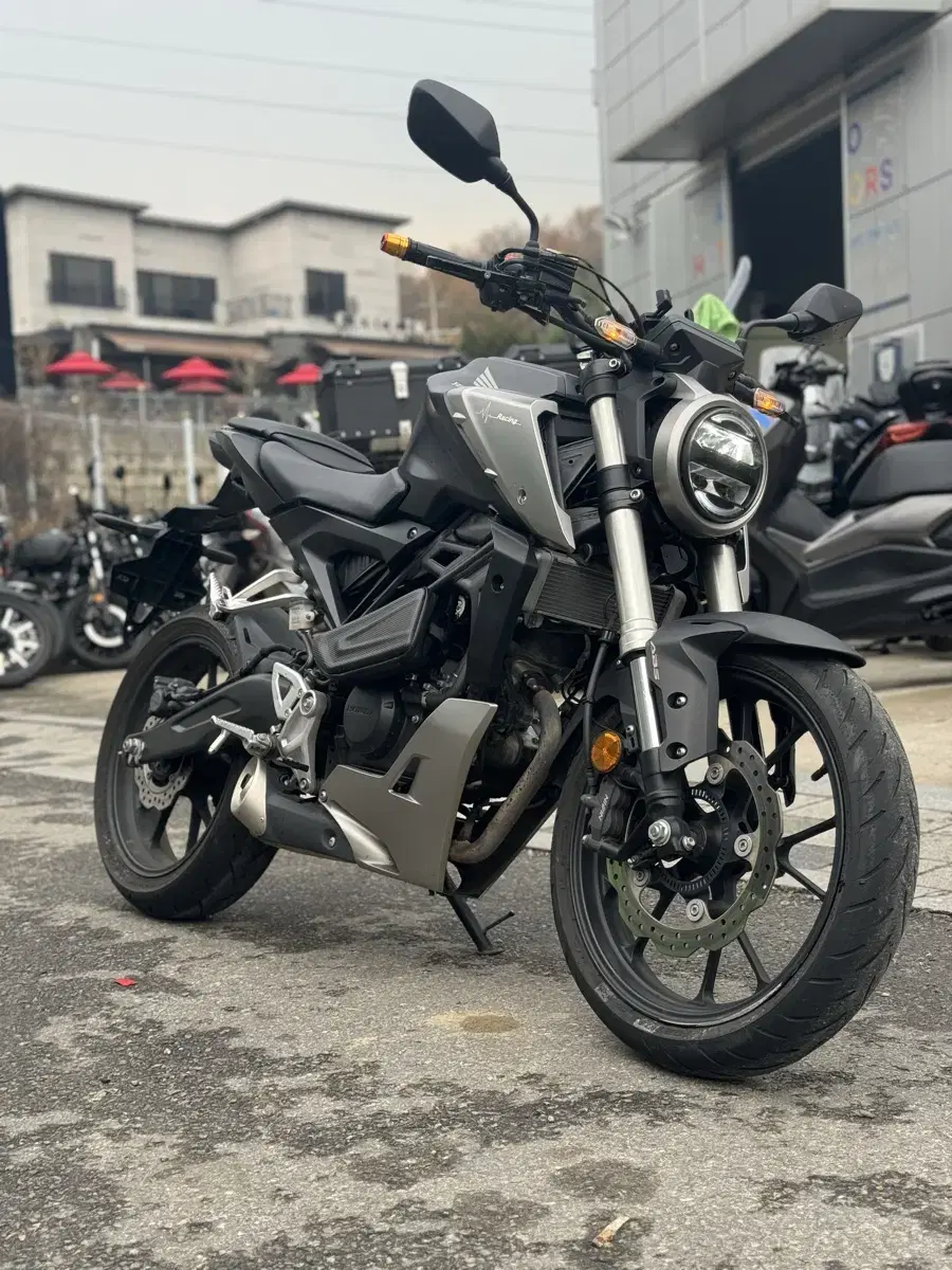 특가!! 혼다 cb125r 20년식 1만키로 입문용바이크전국 최저가 판매