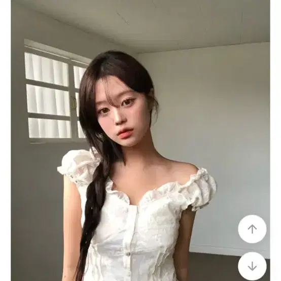 빈티지 프릴 시스루 잔꽃레이스 모리 캡소매 나시 블라우스