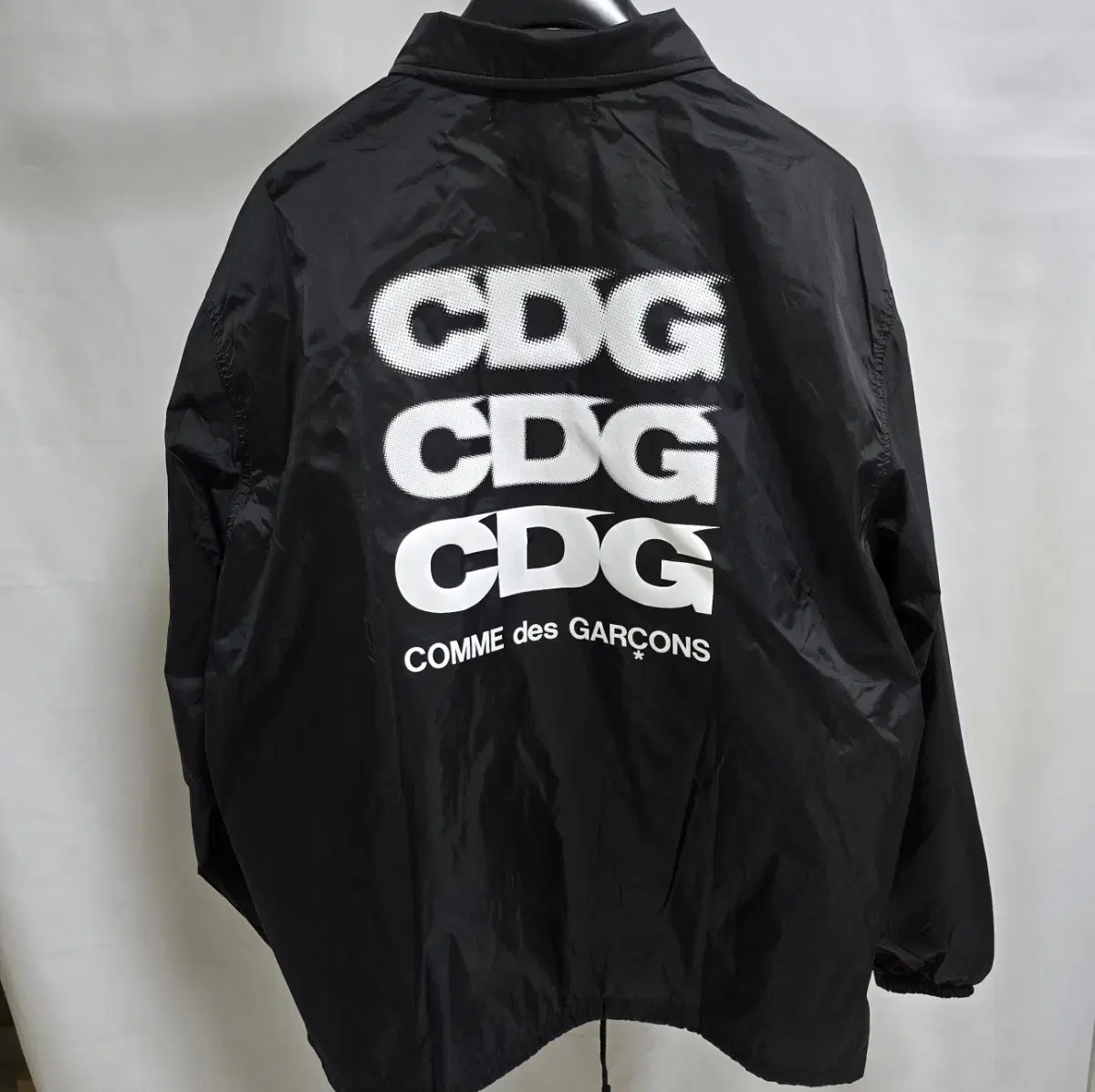 꼼데가르송 cdg 백로고 코치 자켓 xl사이즈 105