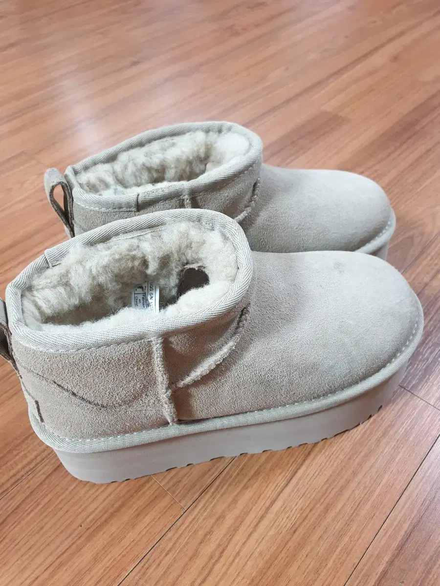 어그부츠 UGG 220사이즈 미사용