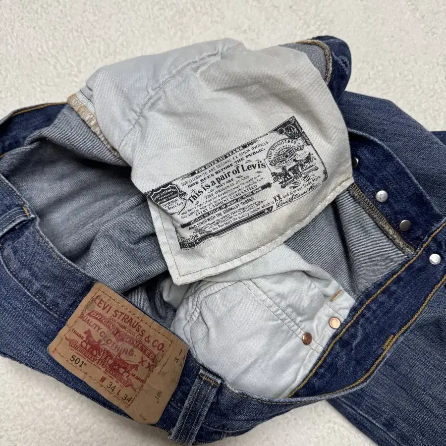 Levis 501 denim pants