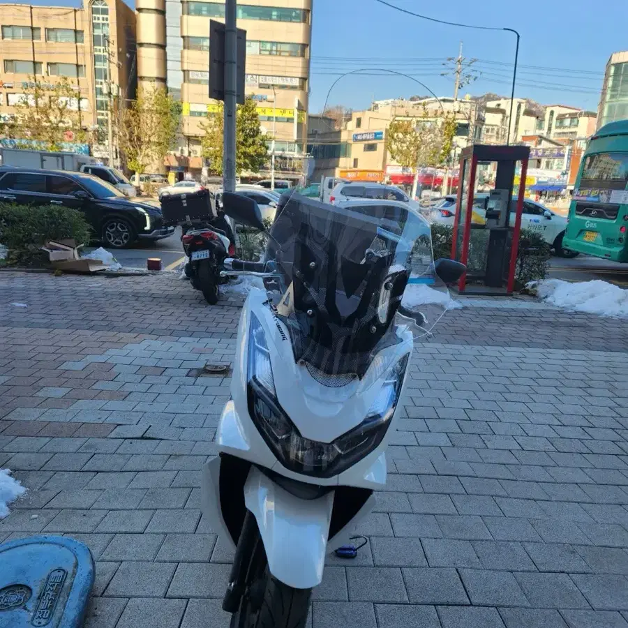 PCX125 24년식 20747km 판매합니다. 배달세팅 되어있음