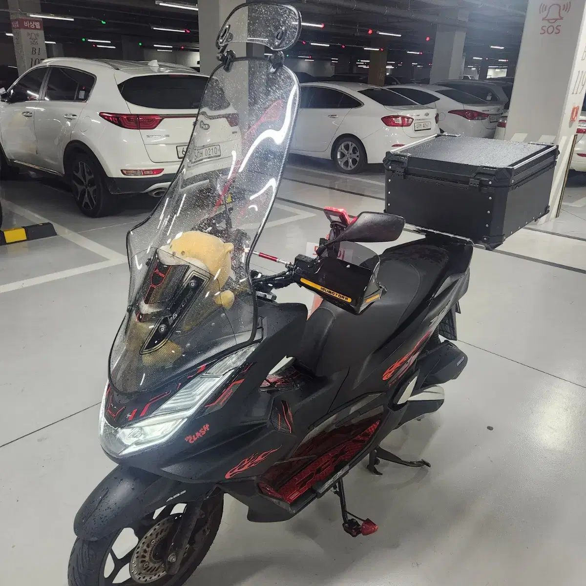 23년식 pcx125cc ABS 잘 꾸며 놓앗어요