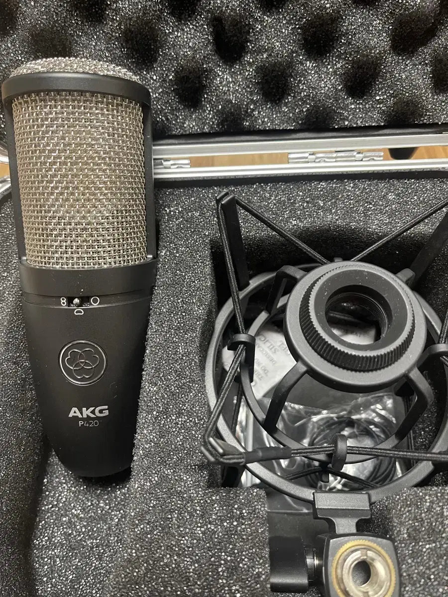 AKG P420 마이크 팝니다