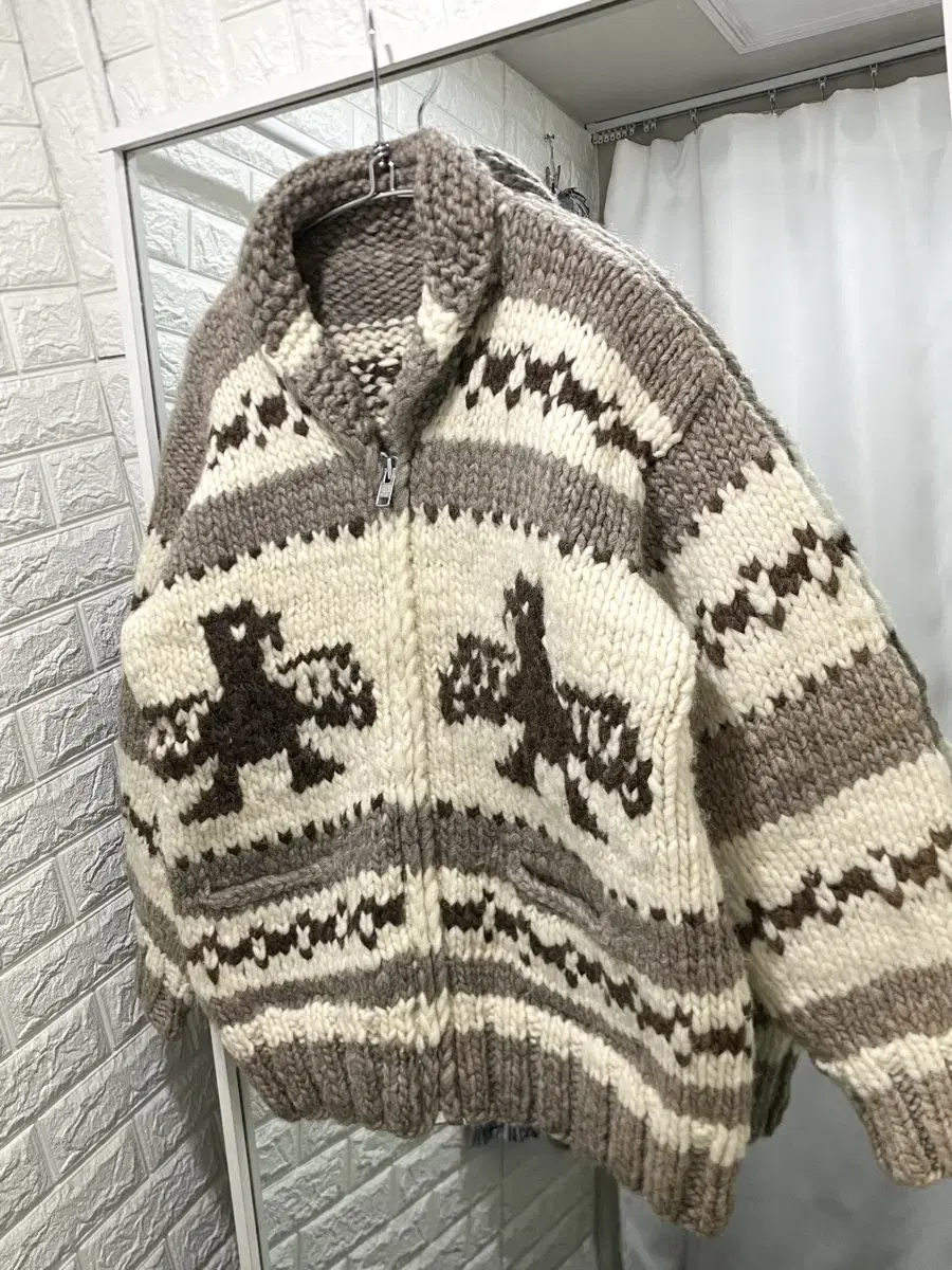 made in CANADA Cowichan Cardigan