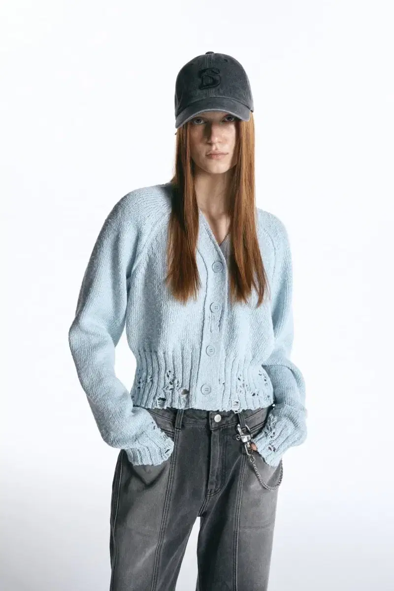 Insanity Woman Distressed Cropped Cardigan Skyblue