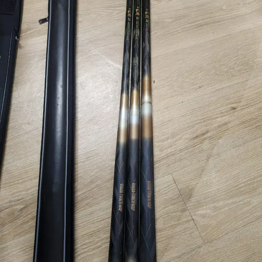 Cos 코스 리플 크로스바디백 블랙(마지막 가격 내림