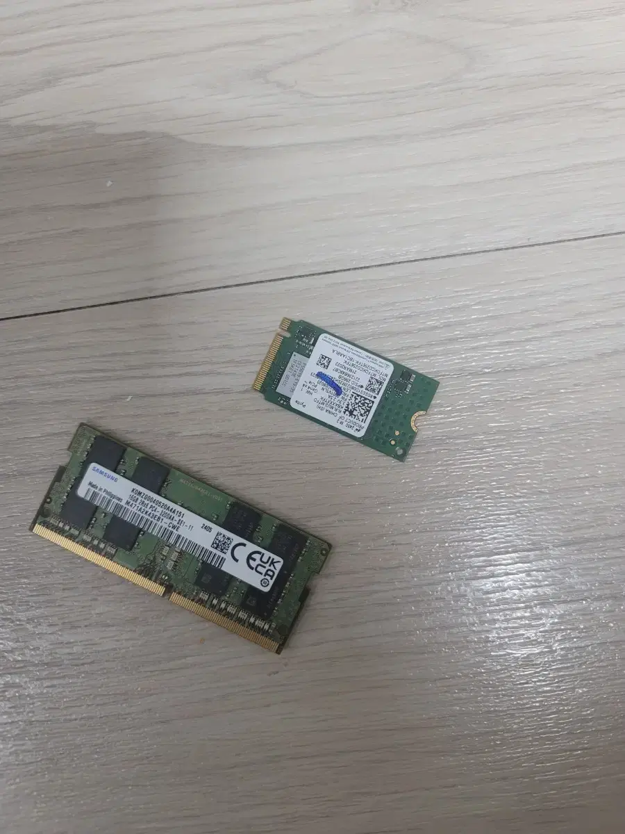 삼성 노트북 ddr4 16g ram, 256 ssd m.2