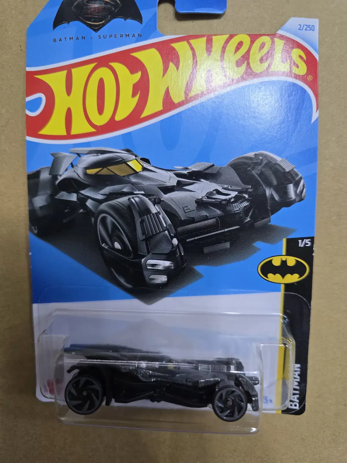 Hot Wheels Die-Cast Car Figures Batman Batmobile Batcar