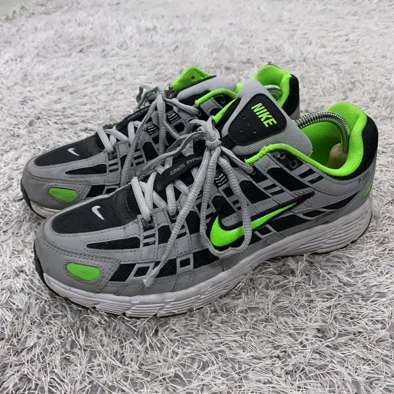 NIKE P-6000 그레이형광 남자 운동화 신발 265 G00518