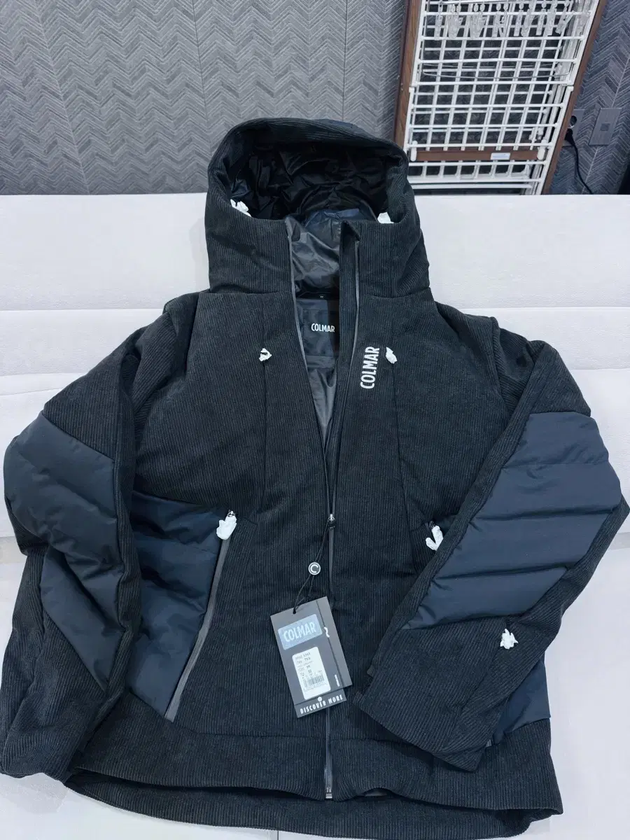 명품 콜마(Colmar) 스키복 새상품 판매 (size52)