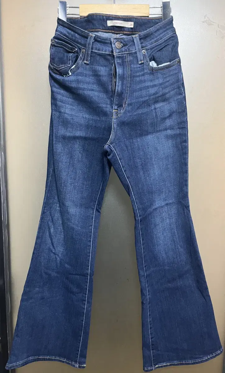 Levis 리바이스 플레어 핏 데님 28size