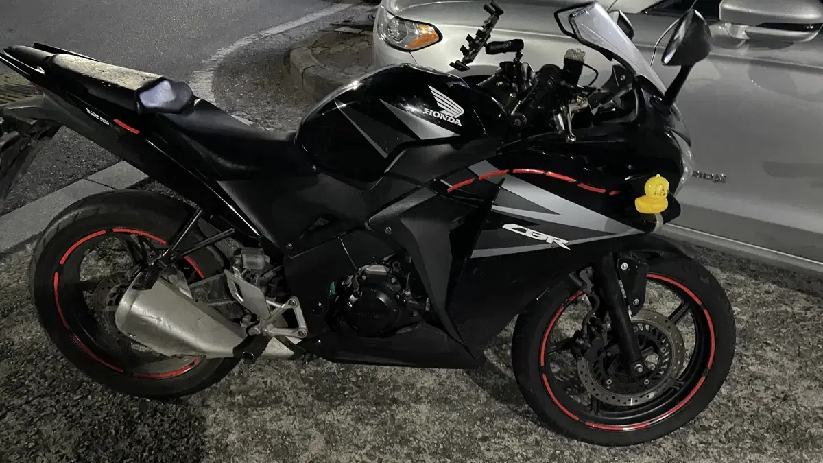 cbr125 11년식 네고 가능