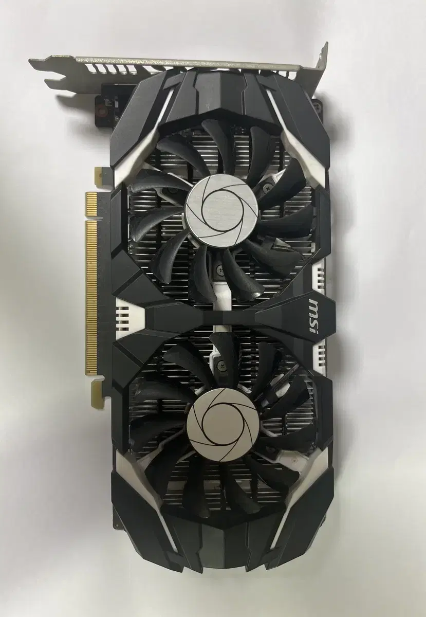 그래픽카드 GTX 1050 Ti 4GT