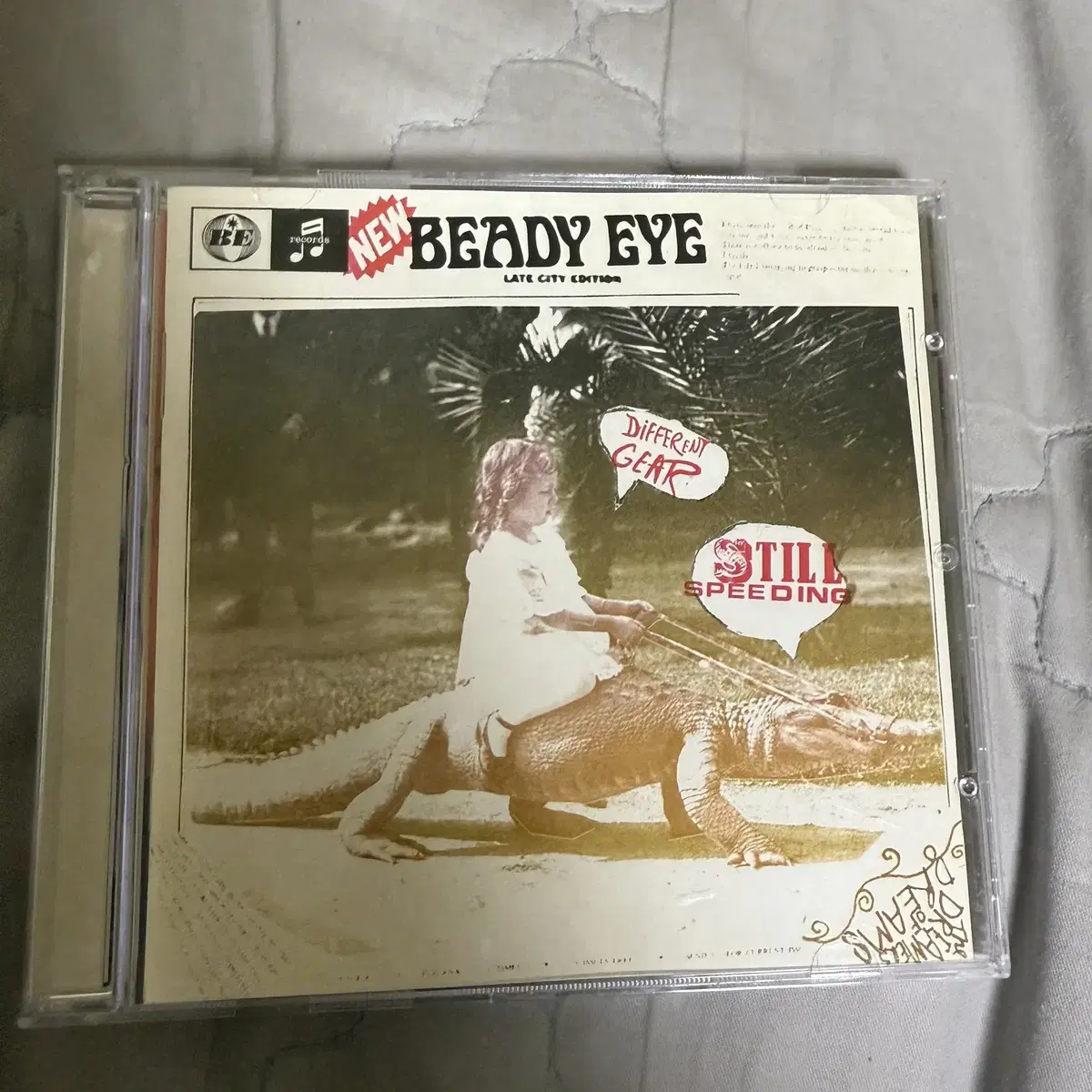 Beady Eye Different Gear, Still Speeding