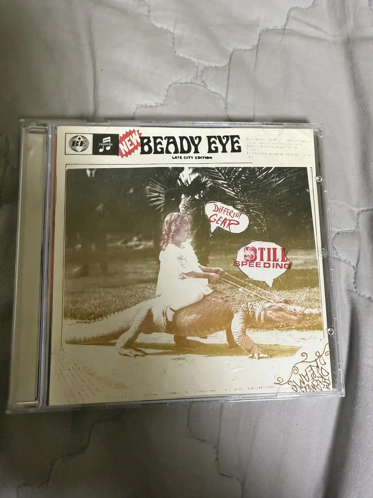 Beady Eye Different Gear, Still Speeding