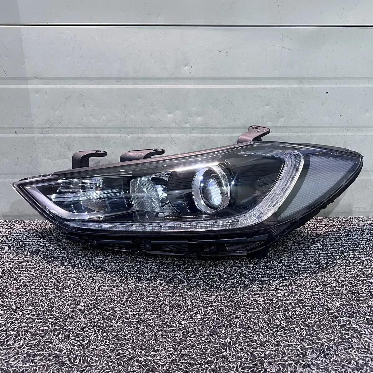 아반떼AD LED DRL HID 제논 라이트 헤드램프 운전석