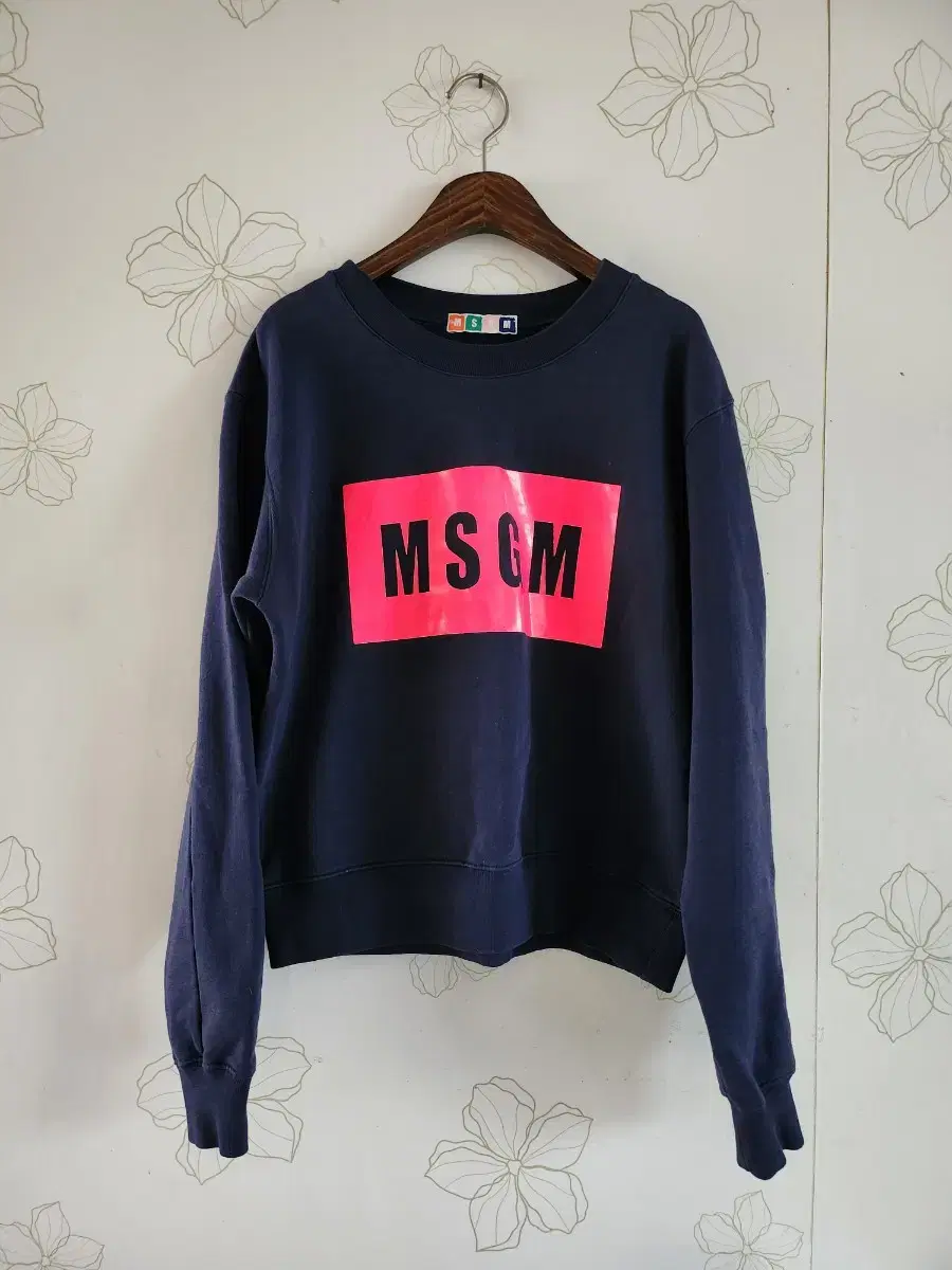 MSGM 네이비 로고 기모 맨투맨 티셔츠 (이태리)