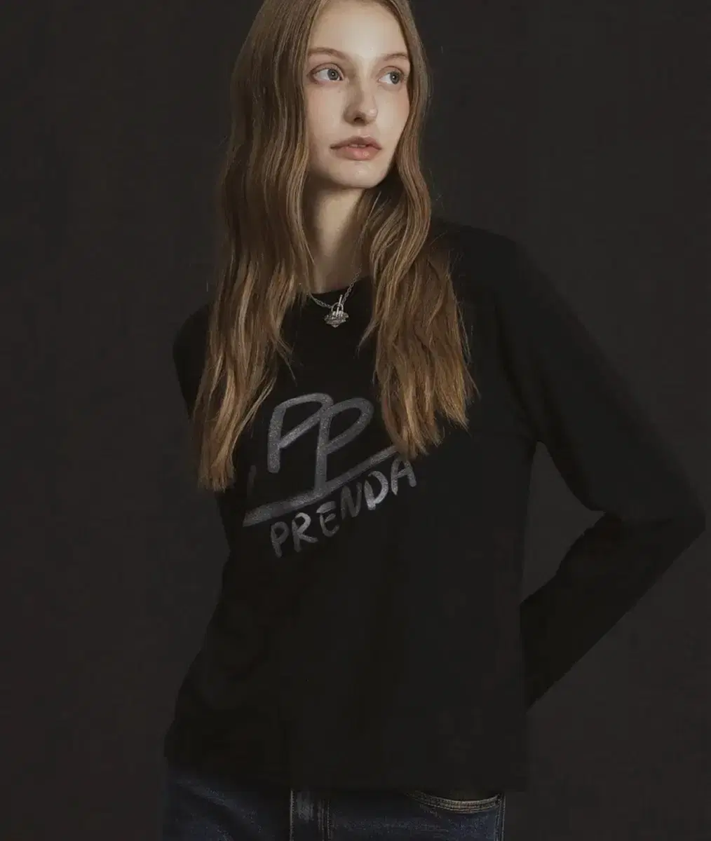 프렌다 GLITTERING PP LONG SLEEVE BLACK S