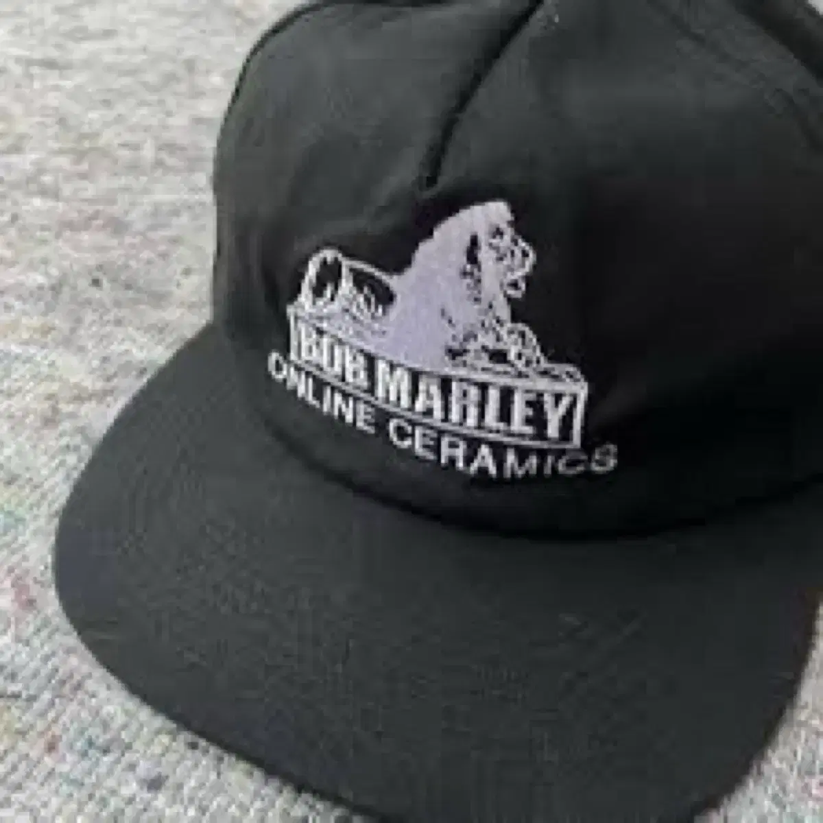 ONLINE CERAMICS X BOB MARLEY LOGO CAP BL