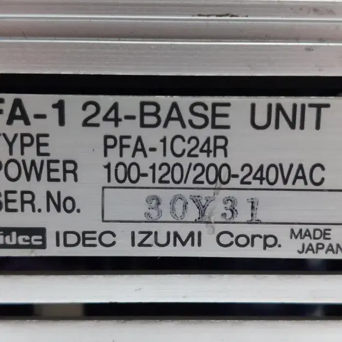 IDEC IZUMI FA-1 24 BASE UNIT PFA-1C24R