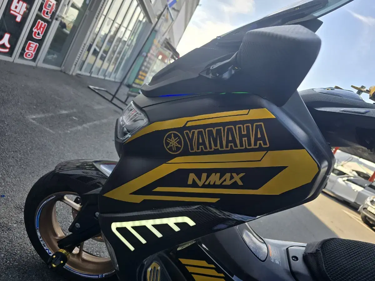 22년식 실물깡패 Nmax125 판매합니다