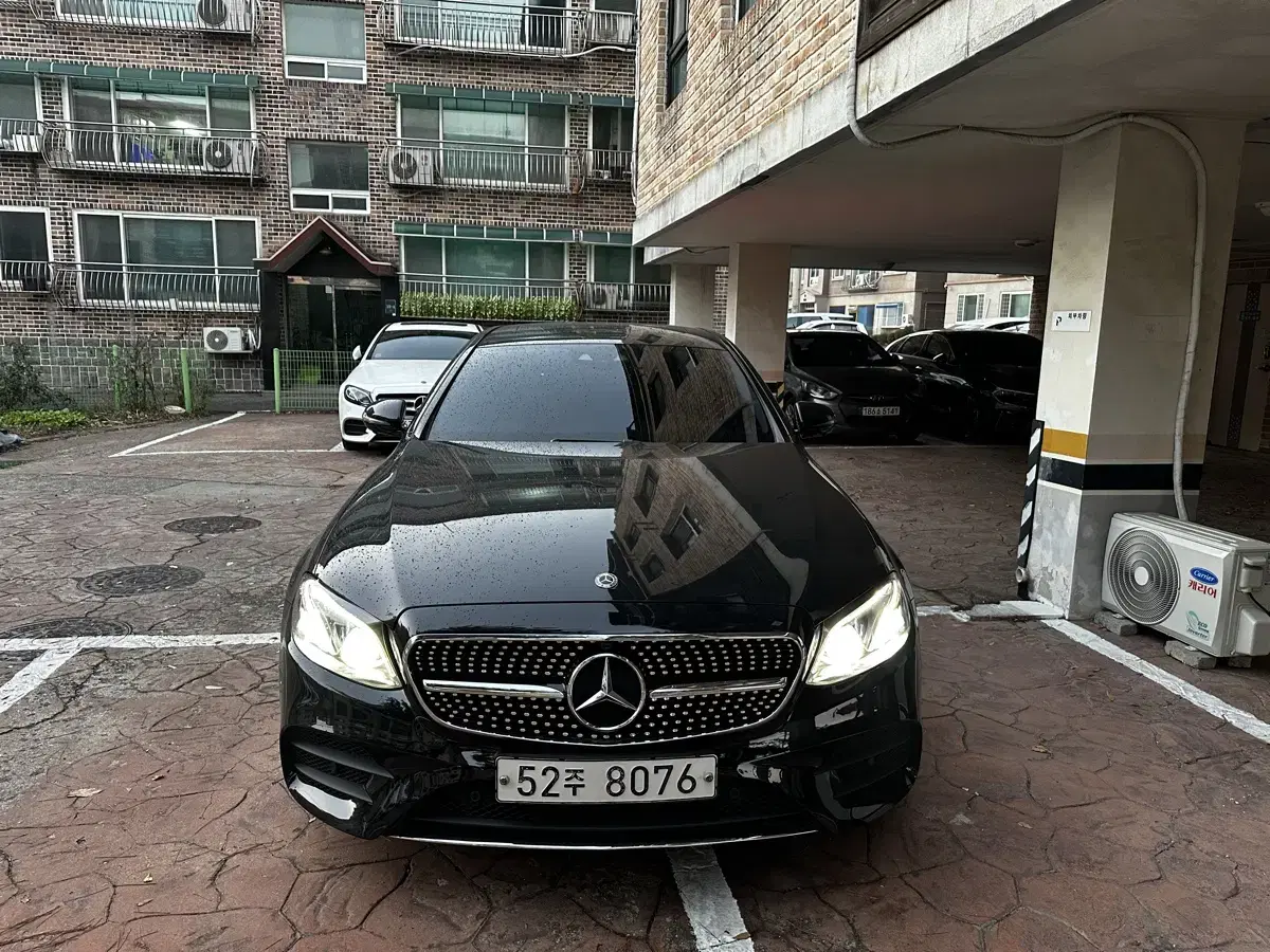 18년식 벤츠 e300 4matic 차량 팝니다