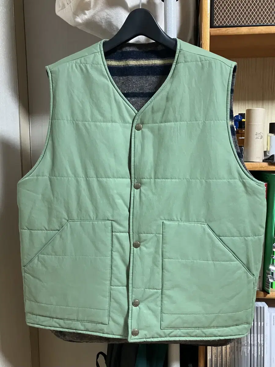 khakis reversible camp vest moss