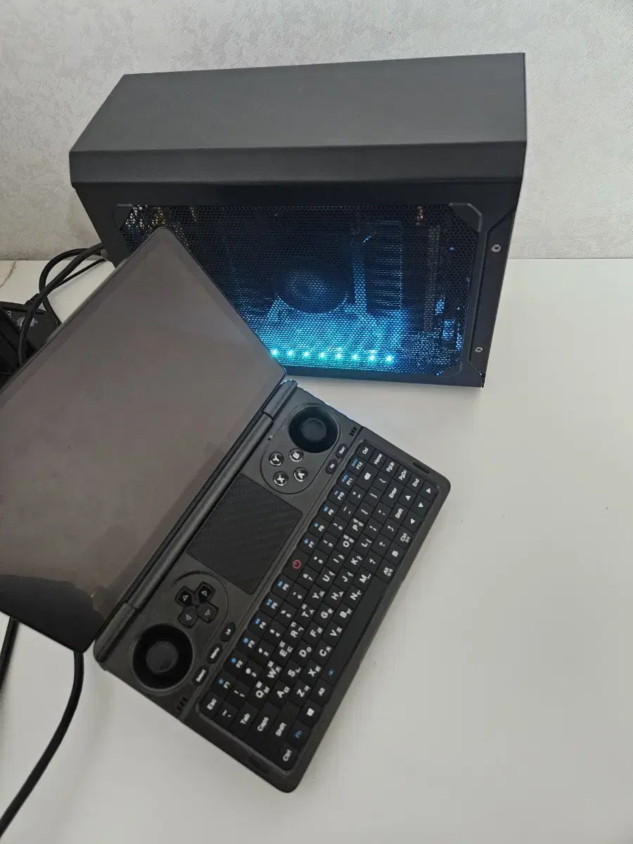 어로스 미니EGPU RTX2070 PD충전 썬더볼트독 UMPC