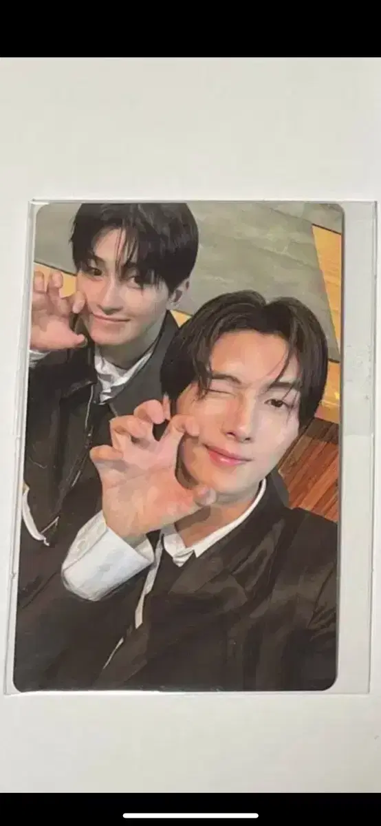 youngjae jihoon comeback live pre-order benefit photocard sell