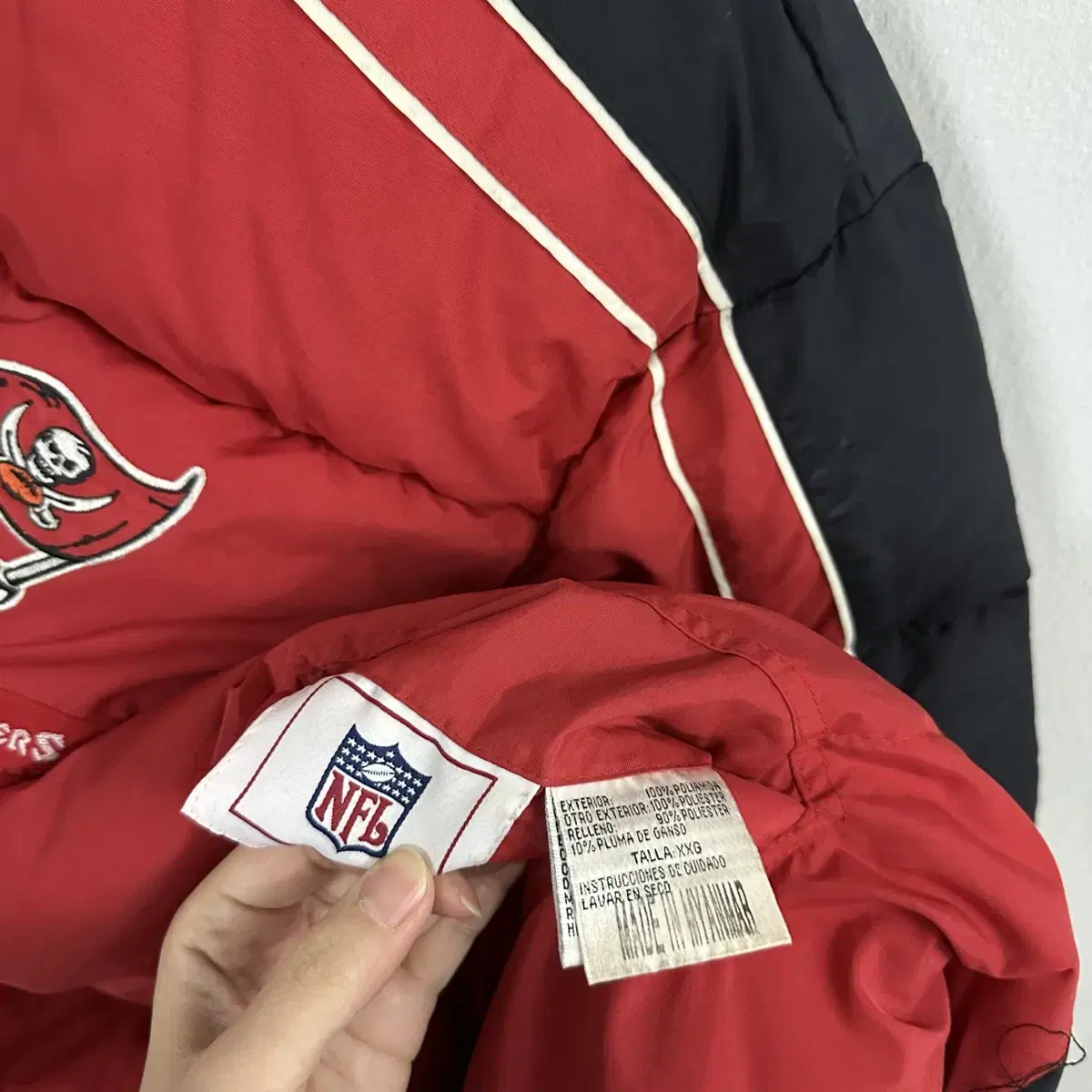 (2XL) NFL 탬파베이 버커니어스 올드스쿨 양면 리버시블 패딩 점퍼