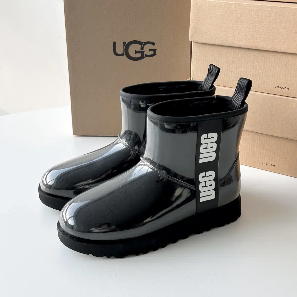 (새상품)미국 UGG 어그 클리어 재입고 240 / 250사이즈