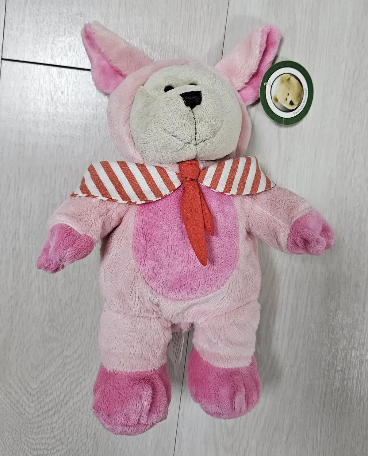 Starbucks Bearista, Pig = 30,000