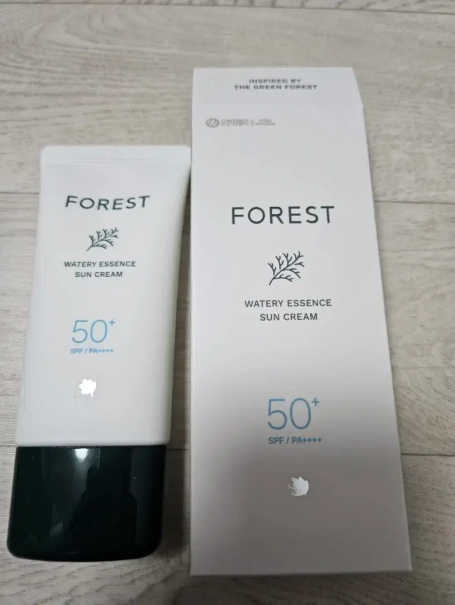 포레스트 워터리 에센스 선크림 80ml