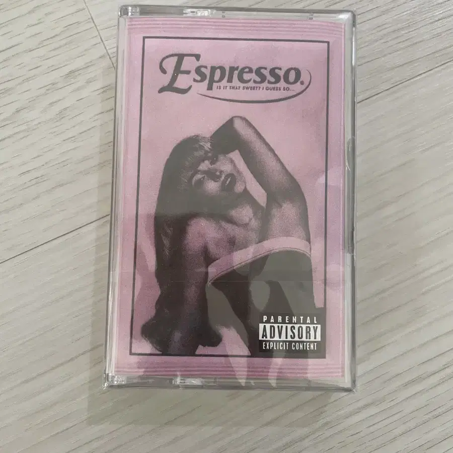 사브리나 카펜터 Espresso 카세트 테이프