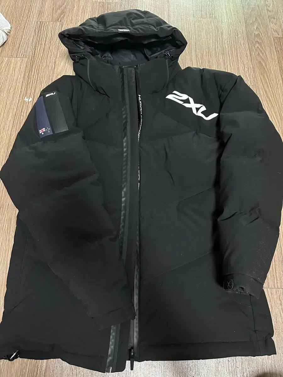 2xu 새상품급 구스다운(철인3종,러닝)