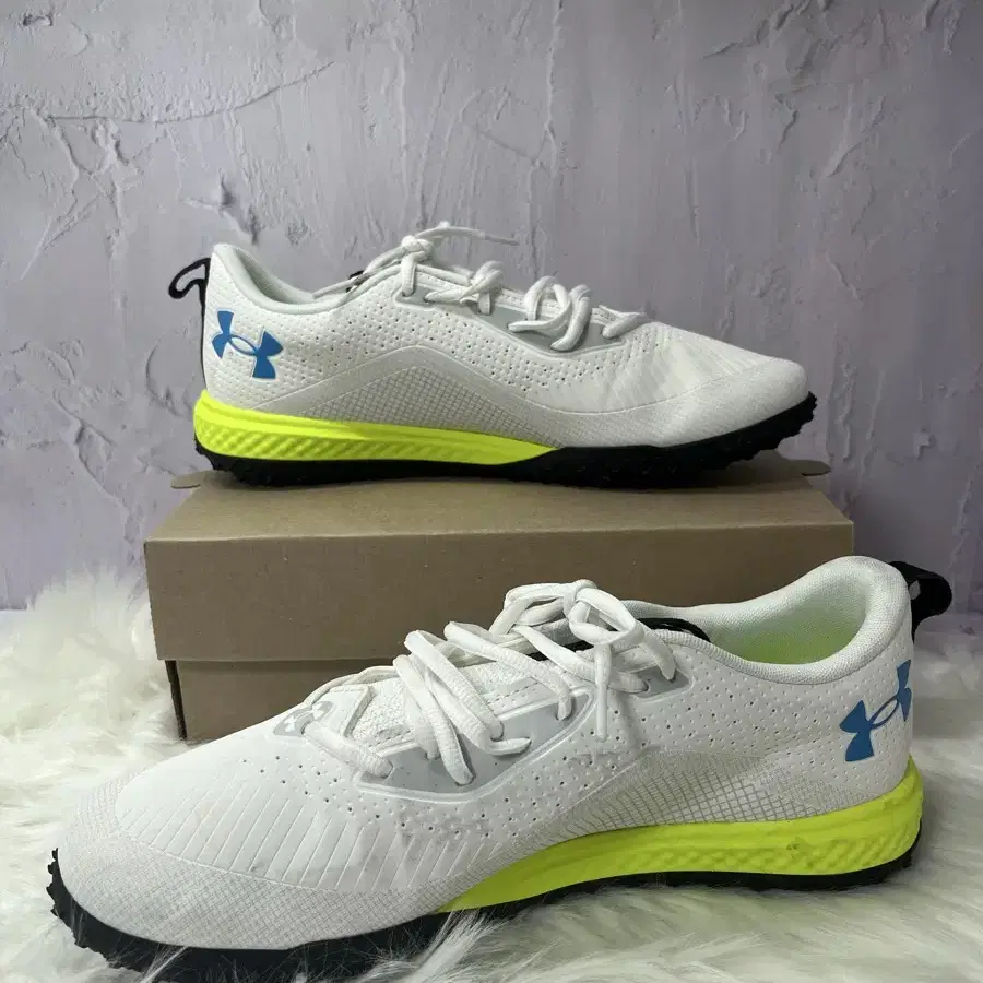 언더아머(under armour) 남성 축구화 290mm