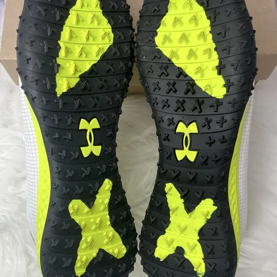 언더아머(under armour) 남성 축구화 290mm