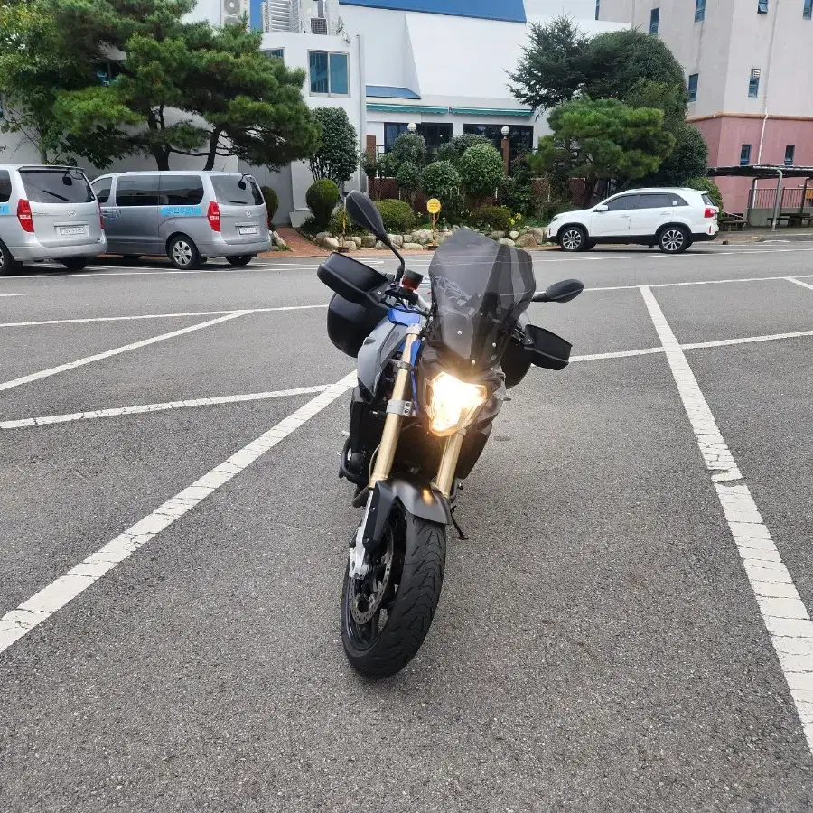 15년식 F800R 팝니다.