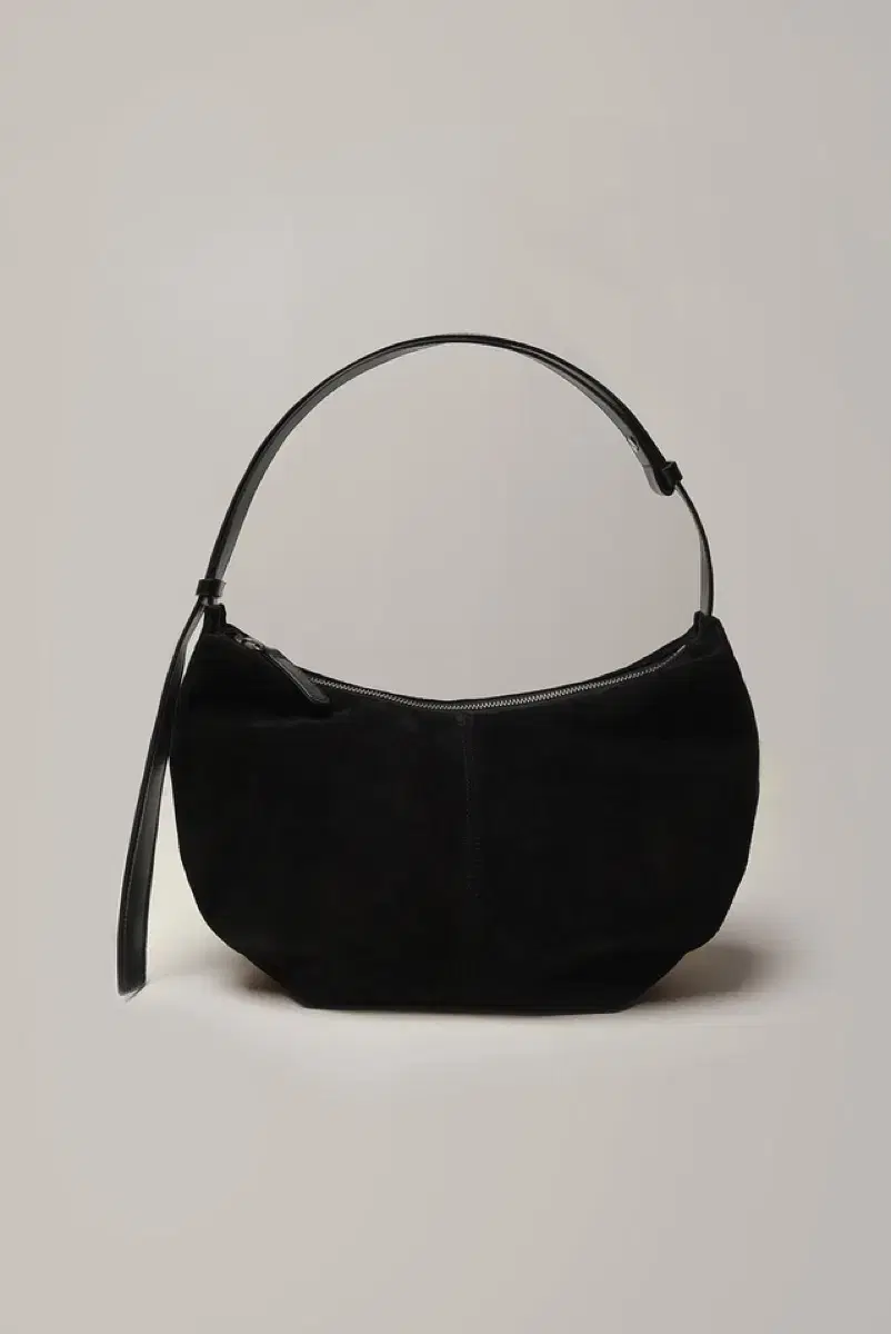 (새상품) 낫띵리튼 스웨이드 호보백 Shoulder leather bag