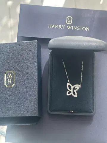 HARRY WINSTON 목걸이