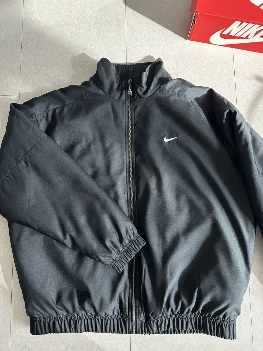 Nike Soloswoosh Satin Bomber Black US L