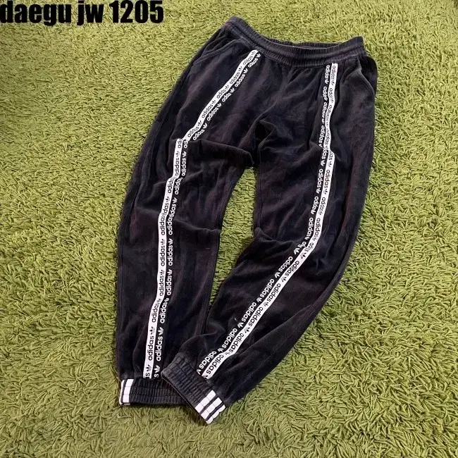 L ADIDAS PANTS 아디다스 바지